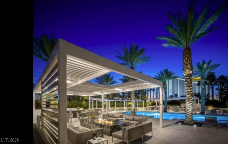 2777 Paradise Road 702