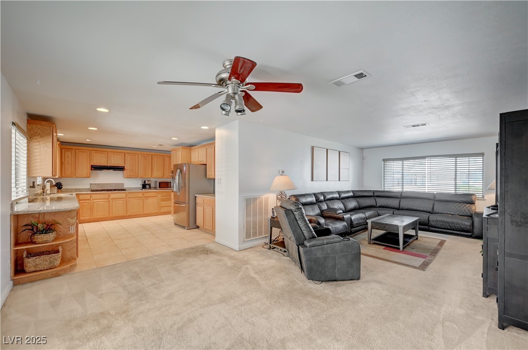 4363 El Cebra Way