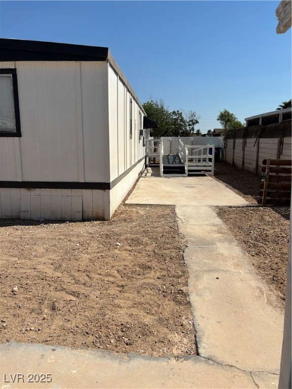 3104 East Nelson Avenue