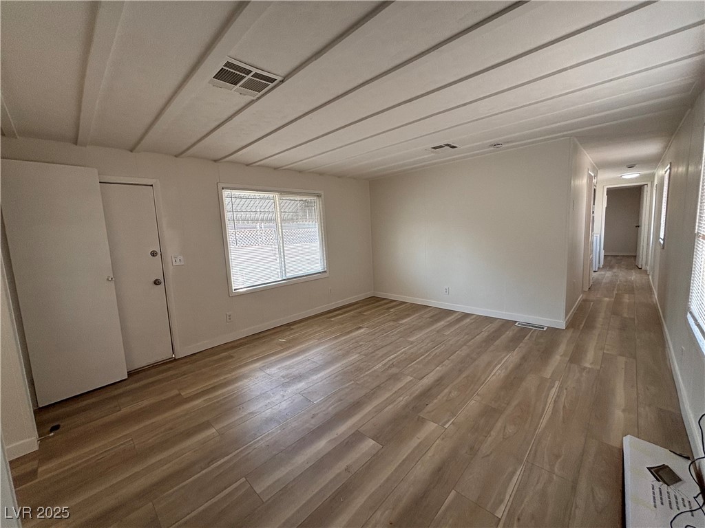 3104 East Nelson Avenue