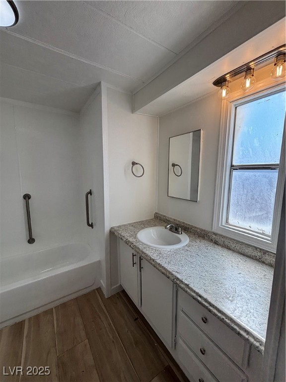 3104 East Nelson Avenue