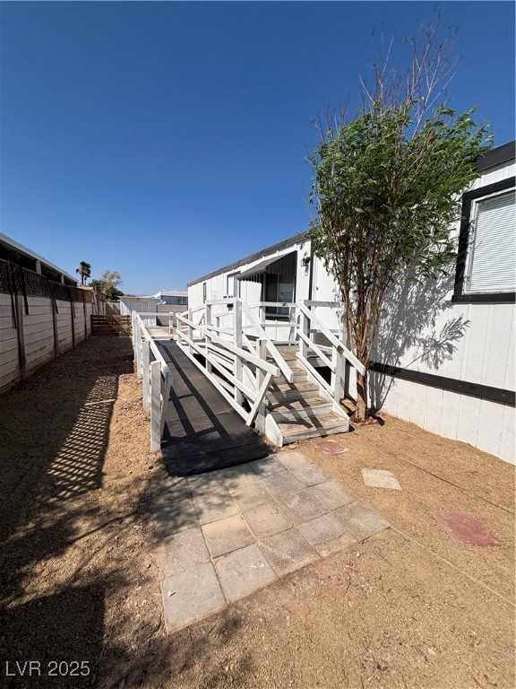 3104 East Nelson Avenue