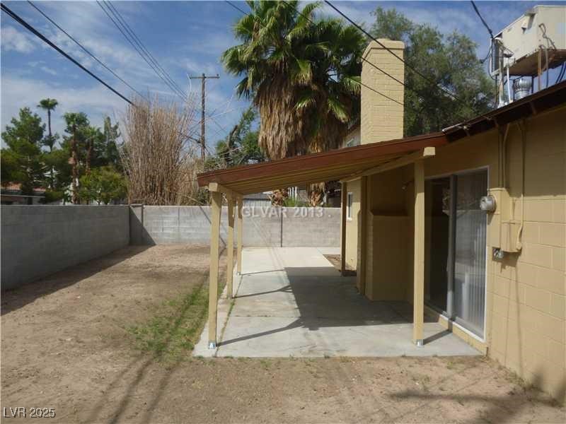4417 Stacey Avenue