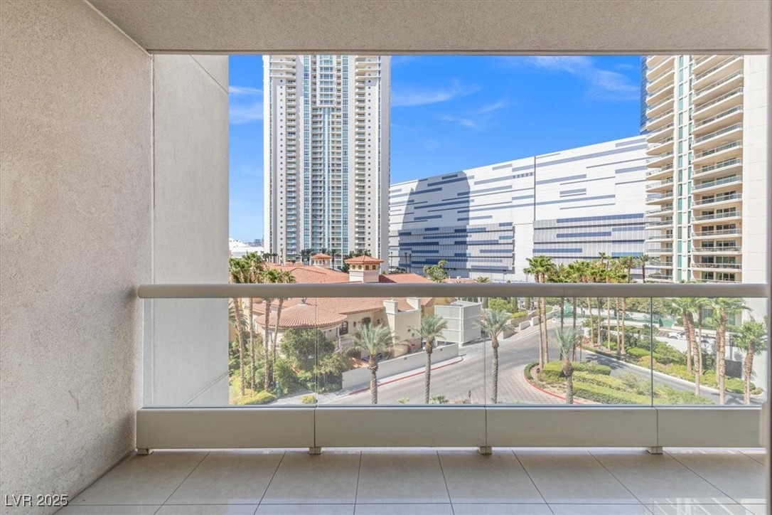 2777 Paradise Road 502