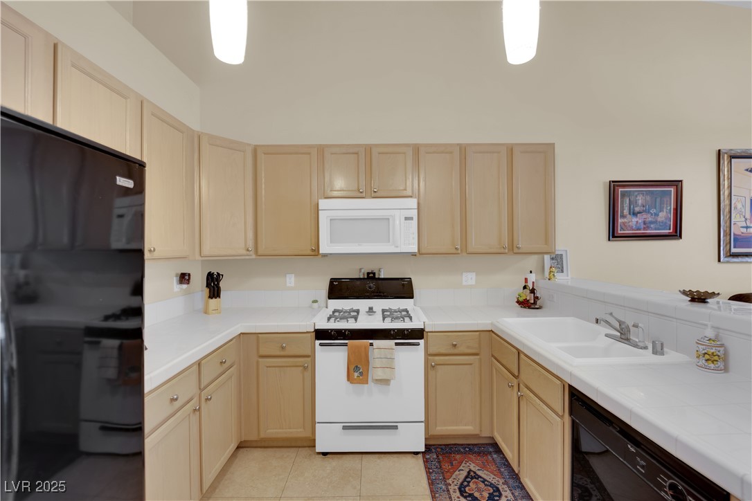 7450 South Eastern Avenue 2101