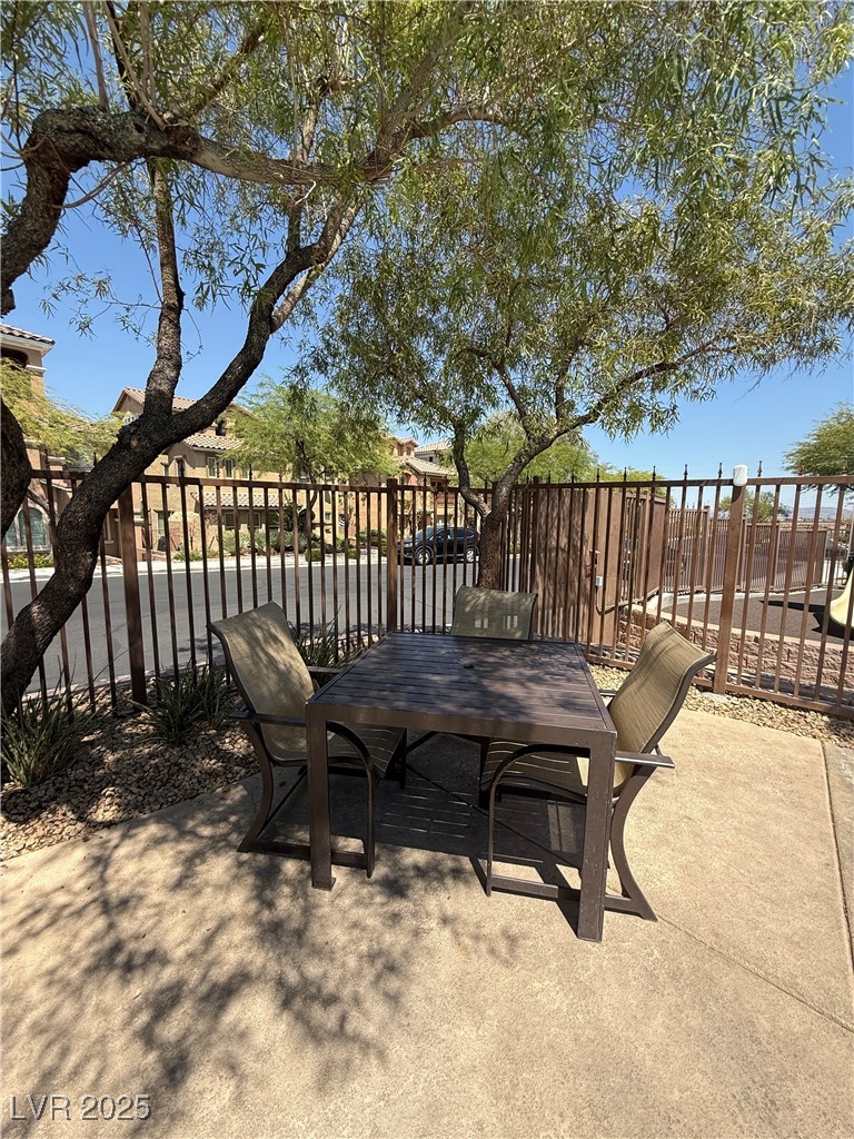10933 Mount Pendleton Street