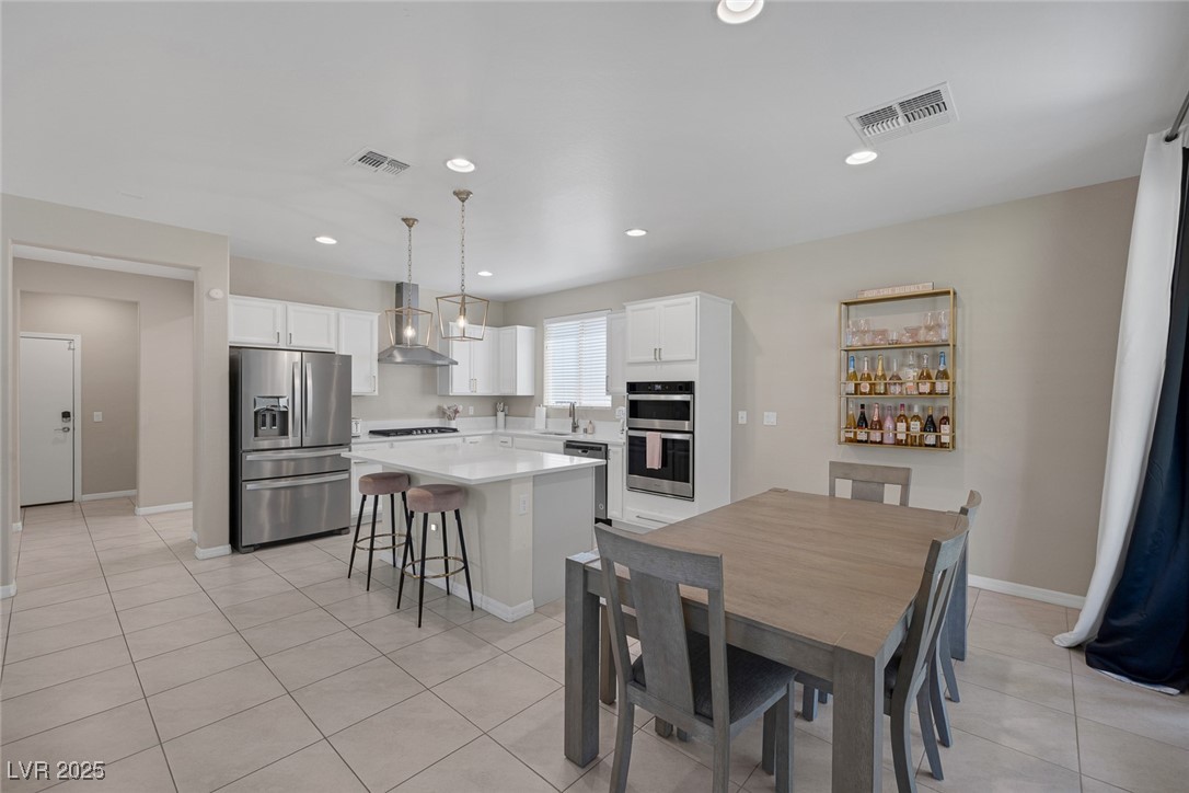 8123 Skye Chalet Street