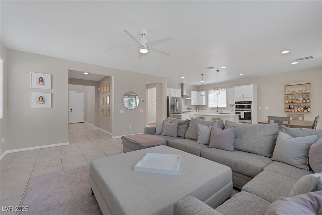 8123 Skye Chalet Street