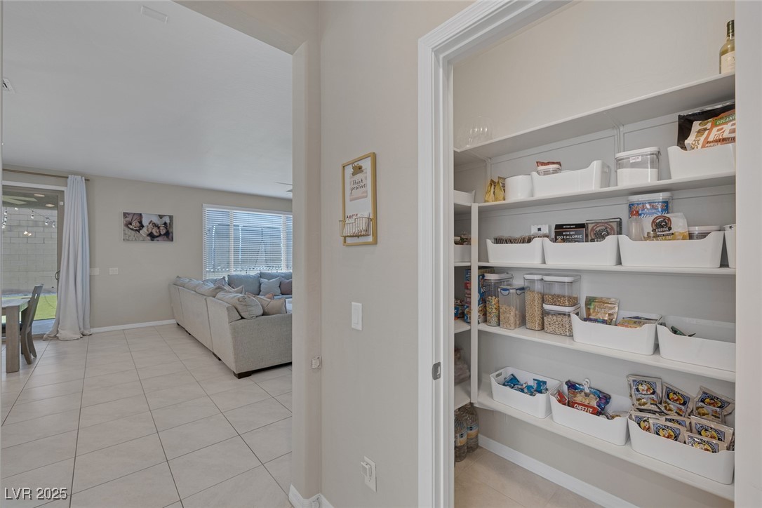 8123 Skye Chalet Street