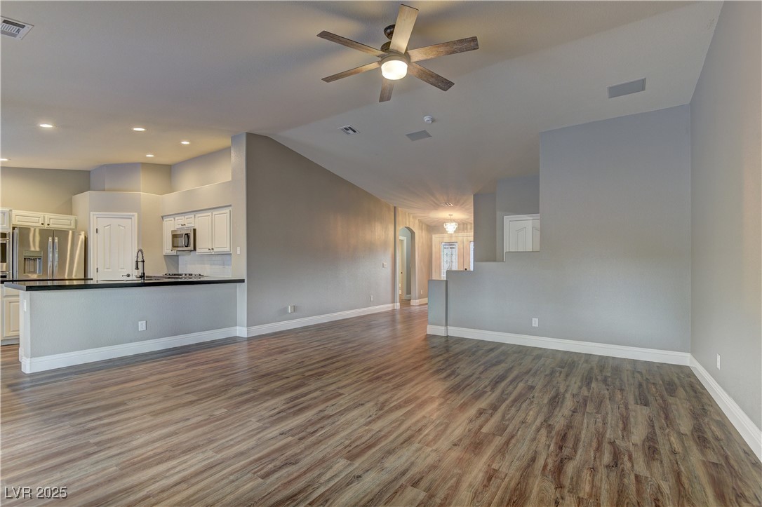 10311 Slope Ridge Street