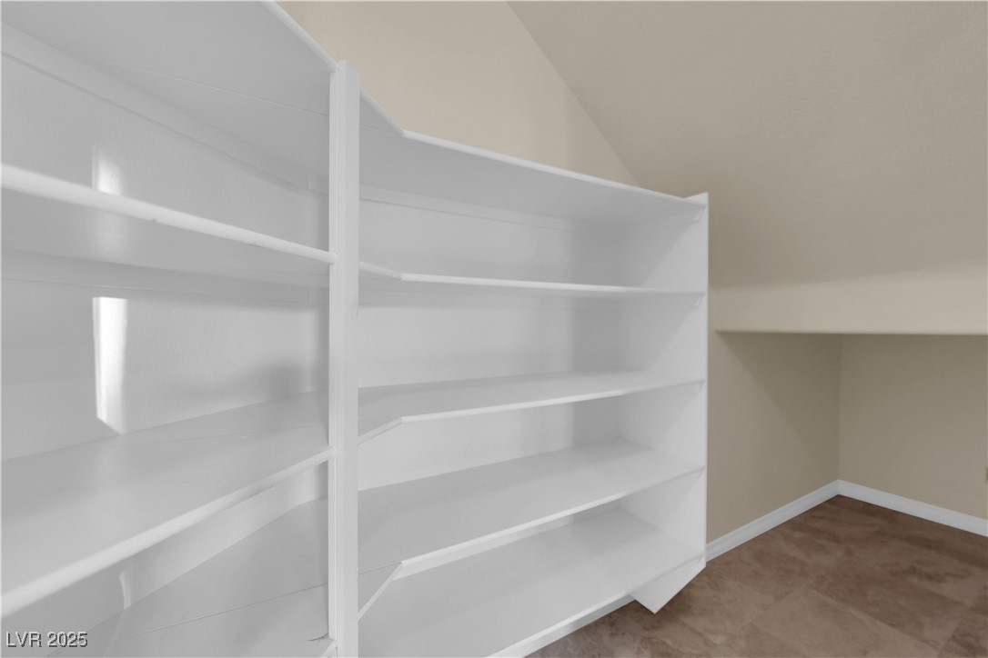 10057 Portula Valley Street