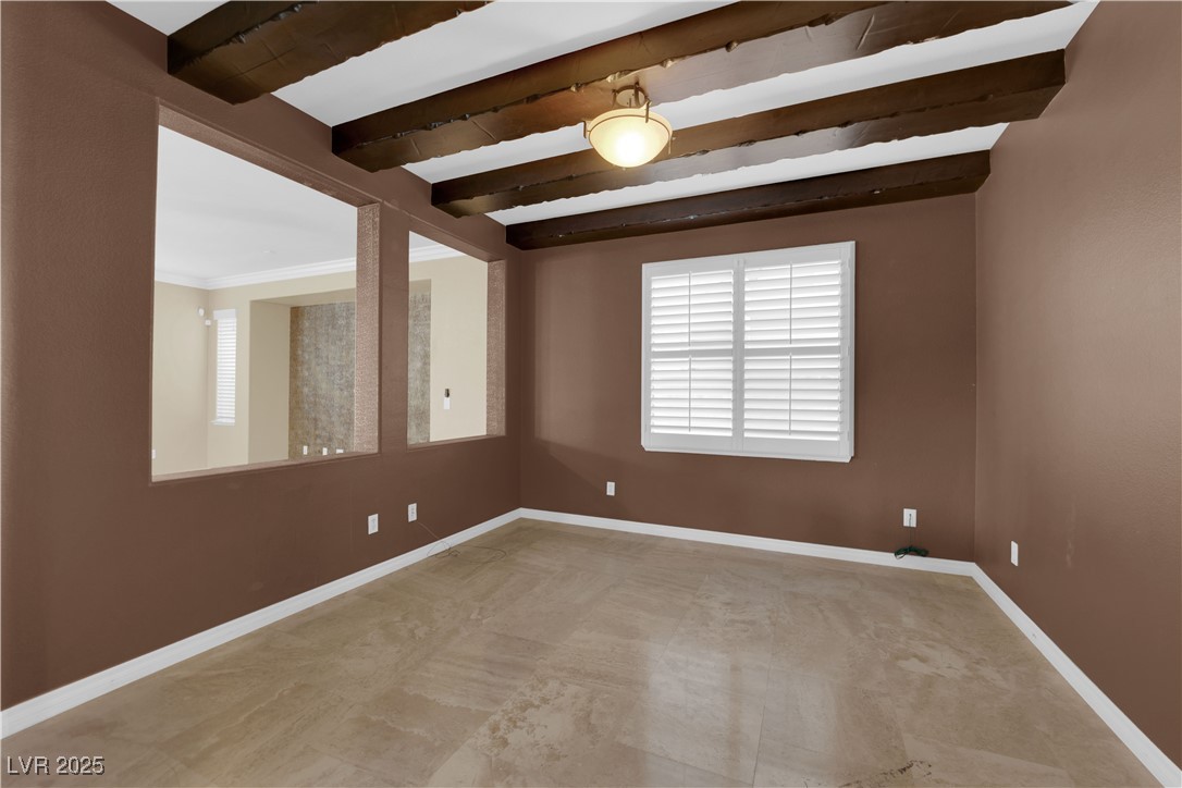 10057 Portula Valley Street