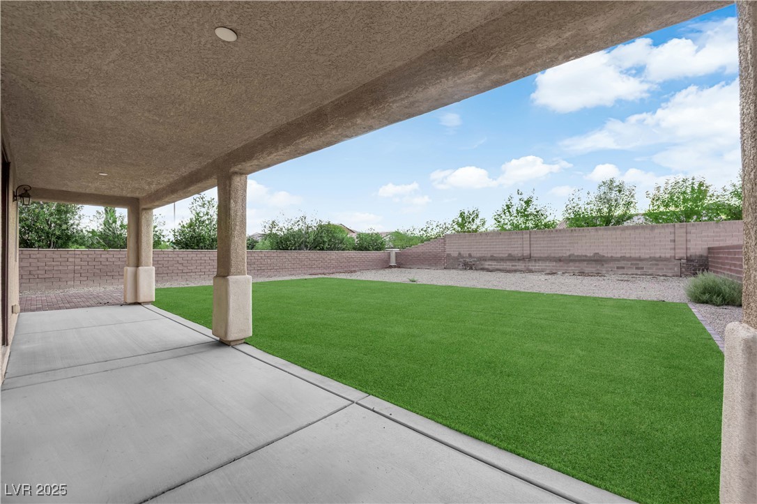 10057 Portula Valley Street