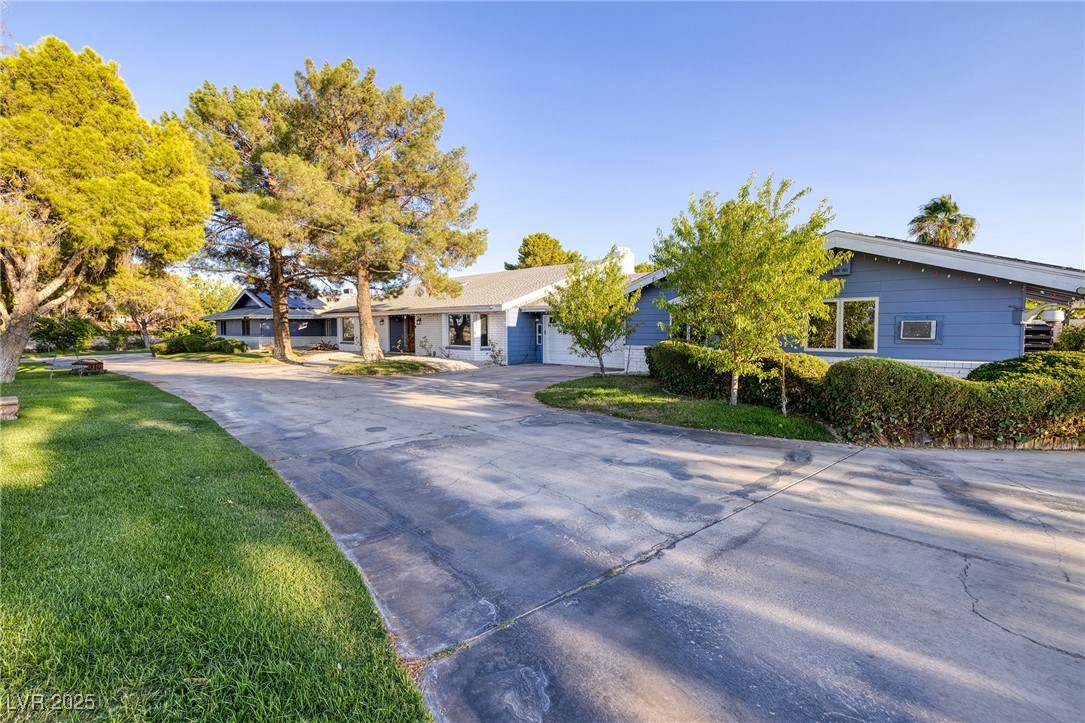 6635 West Oquendo Road