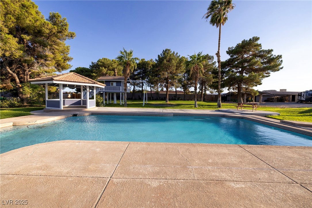 6635 West Oquendo Road