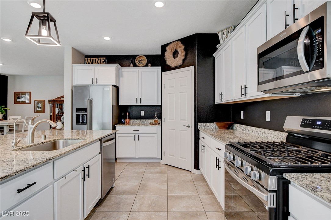 7733 Wishbone Falls Street