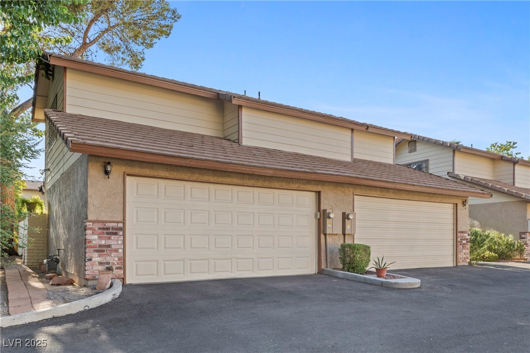 3283 Dawnflower Street B