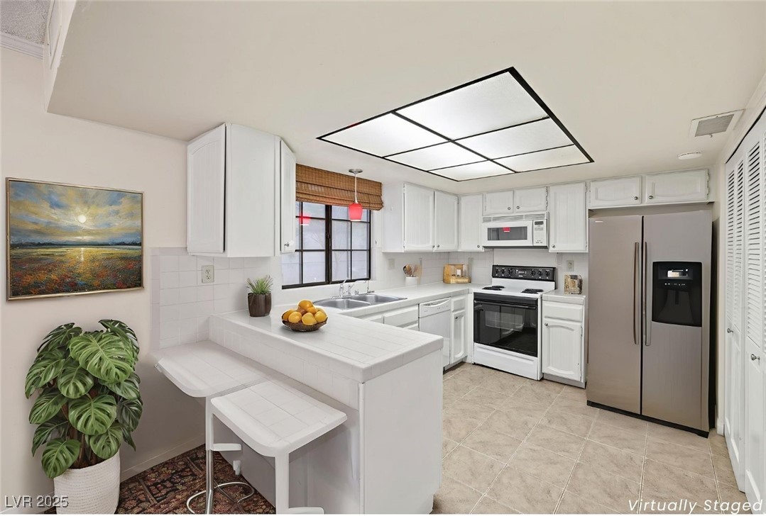 3283 Dawnflower Street B