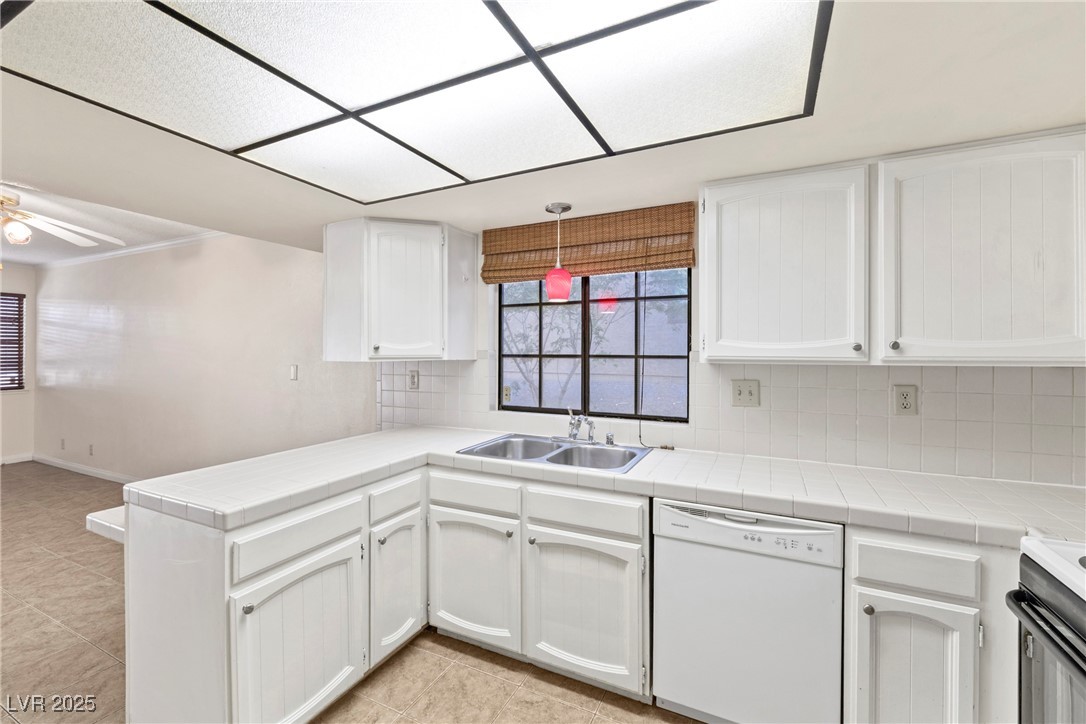 3283 Dawnflower Street B