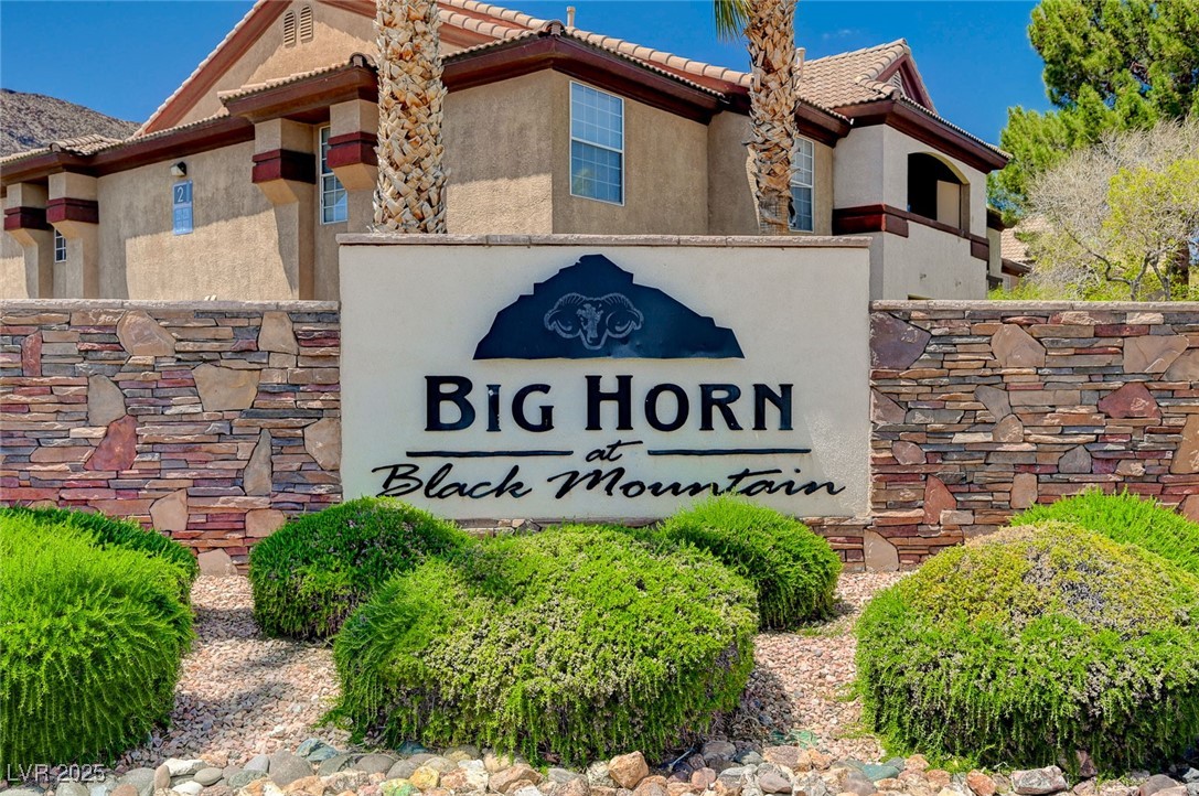 231 West Horizon Ridge Parkway 2822