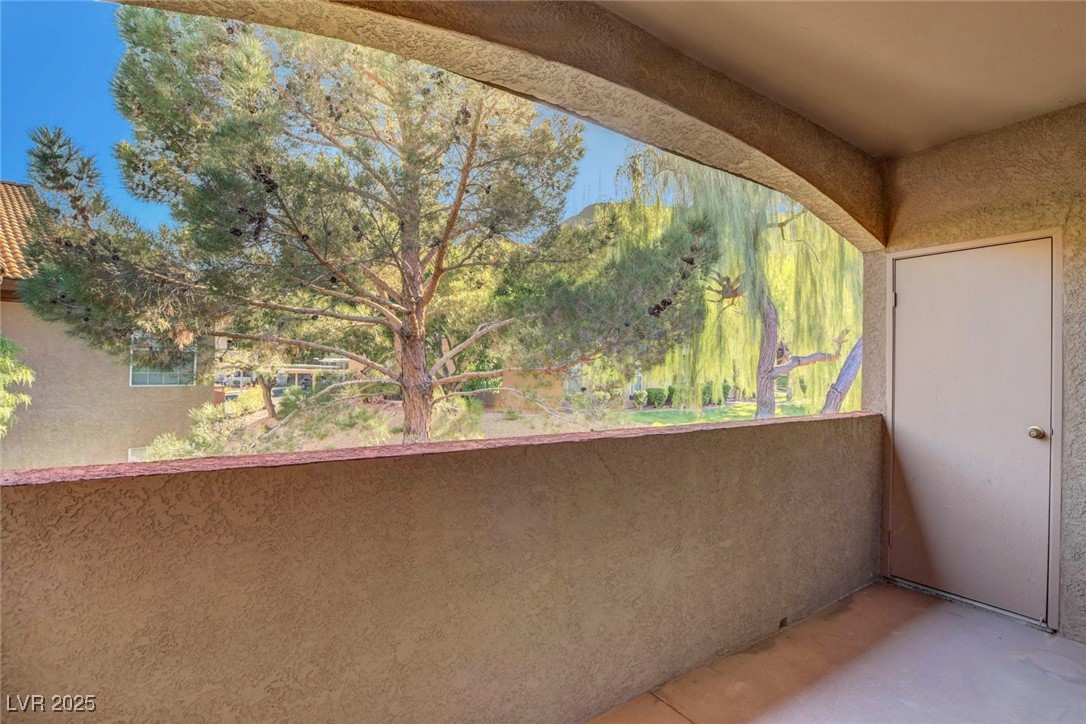 231 West Horizon Ridge Parkway 2822