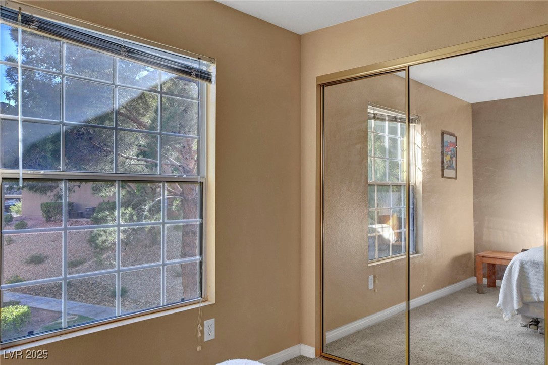 231 West Horizon Ridge Parkway 2822