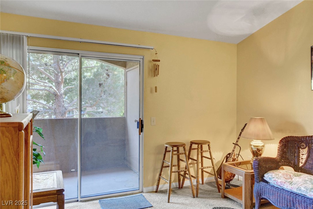 231 West Horizon Ridge Parkway 2822