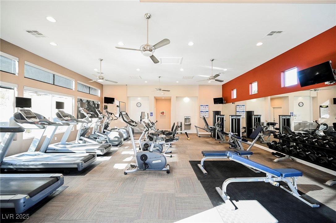 9213 Las Manaitas Avenue 301