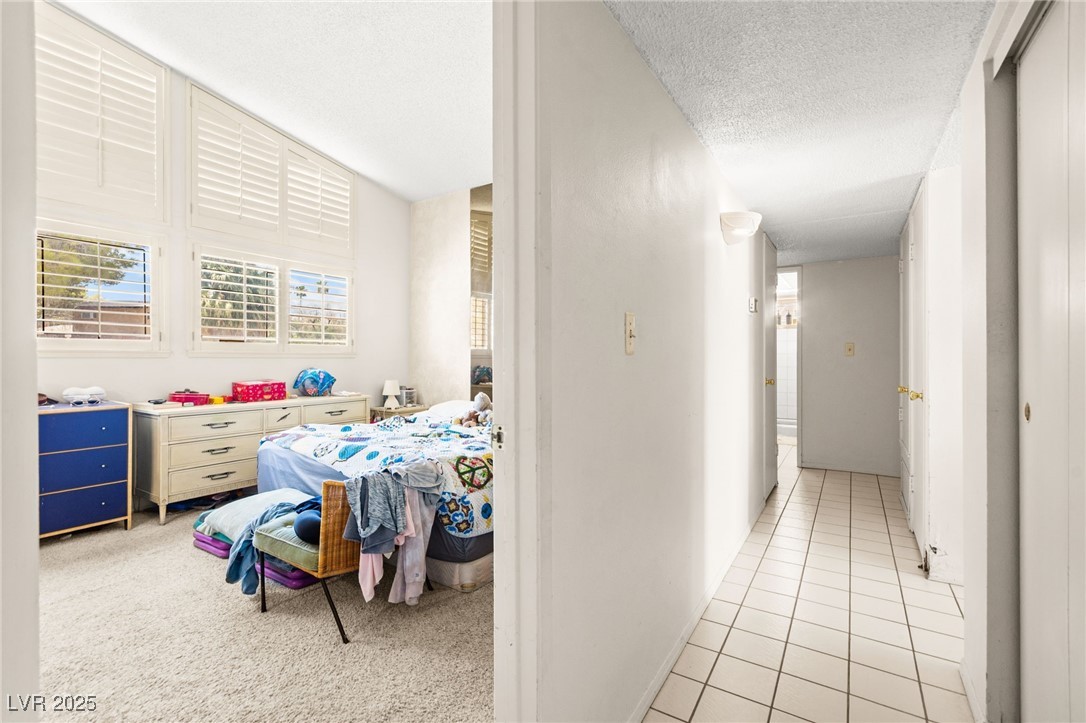 3368 Nahatan Way