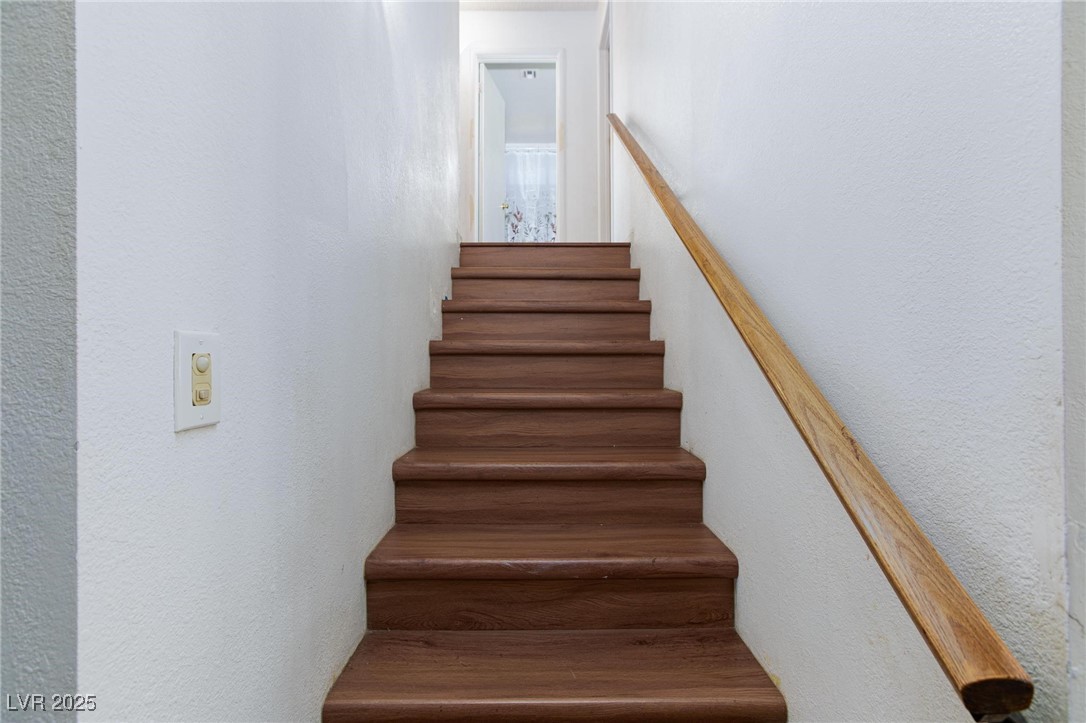 4000 Camas Court
