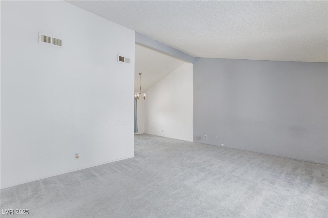 4000 Camas Court