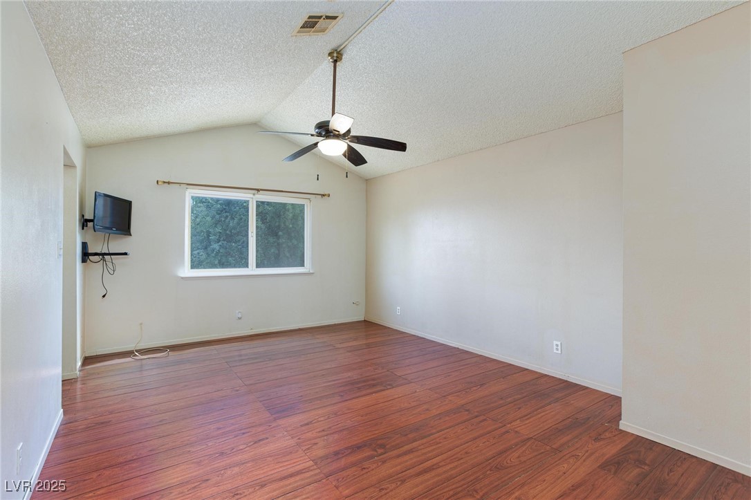 4000 Camas Court