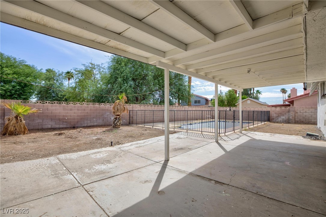 4000 Camas Court
