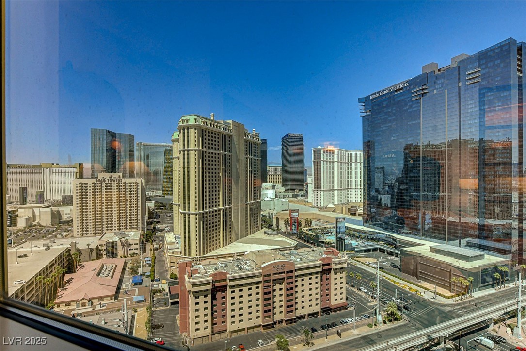 135 East Harmon Avenue 2211