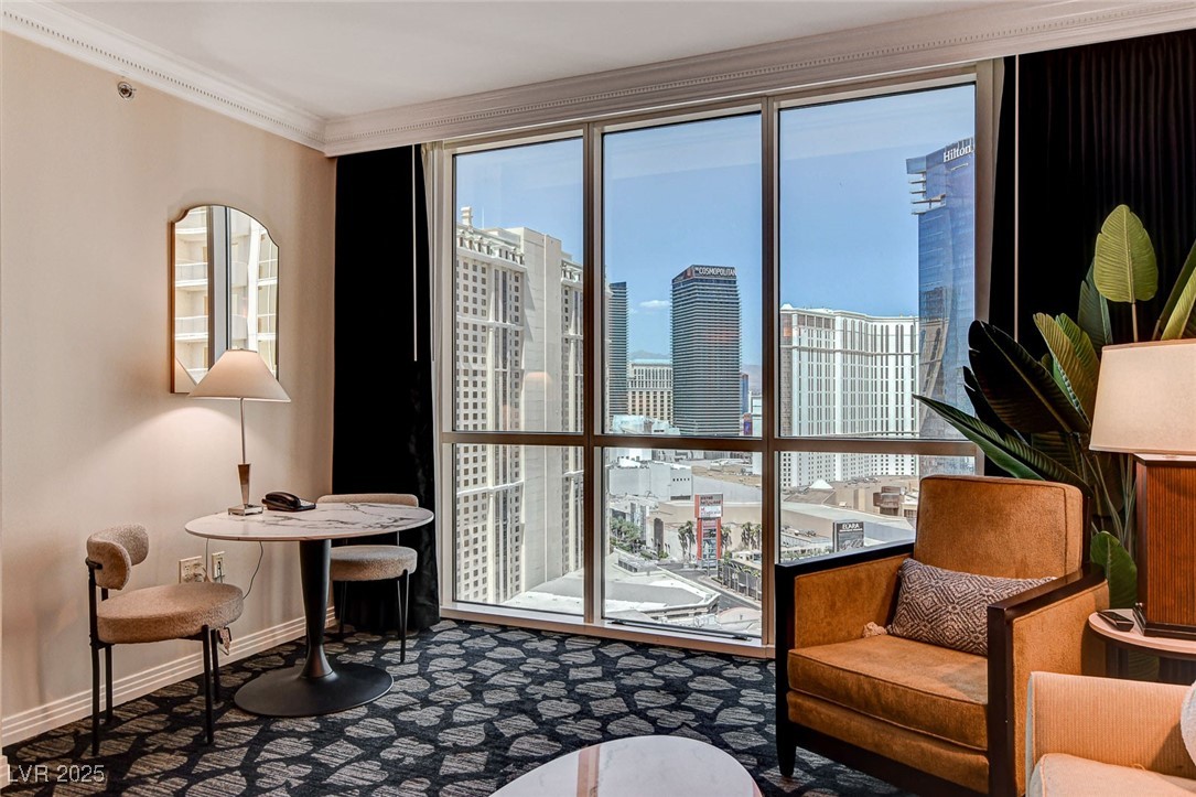 135 East Harmon Avenue 2211