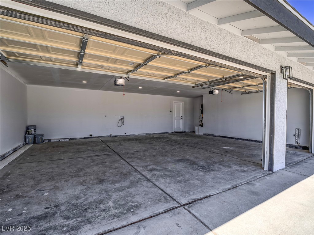 2479 North Walnut Road