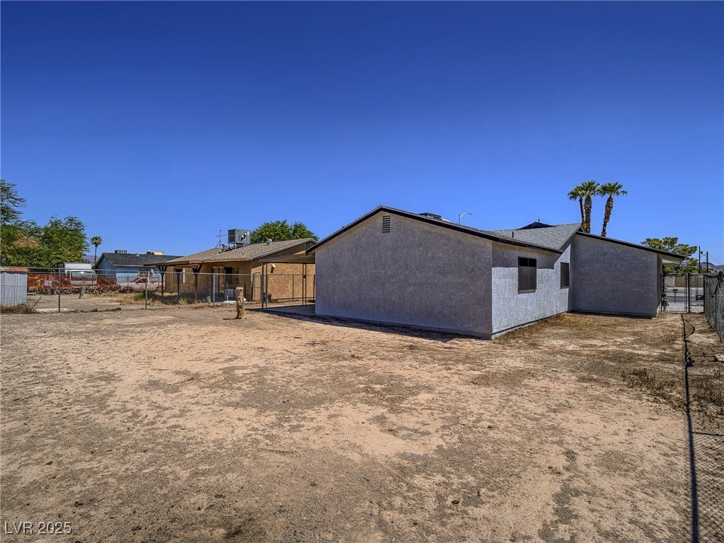 2479 North Walnut Road