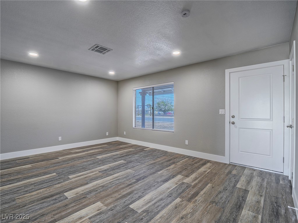 2479 North Walnut Road