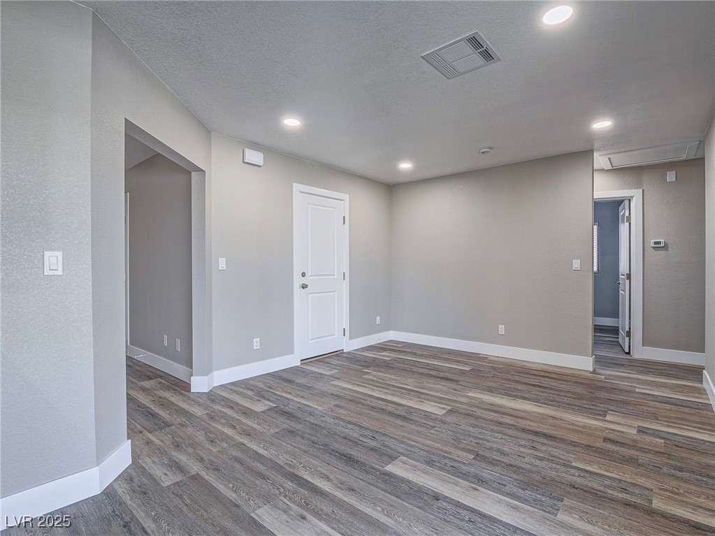 2479 North Walnut Road