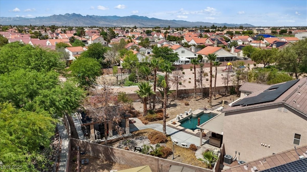 3827 Blue Gull Street