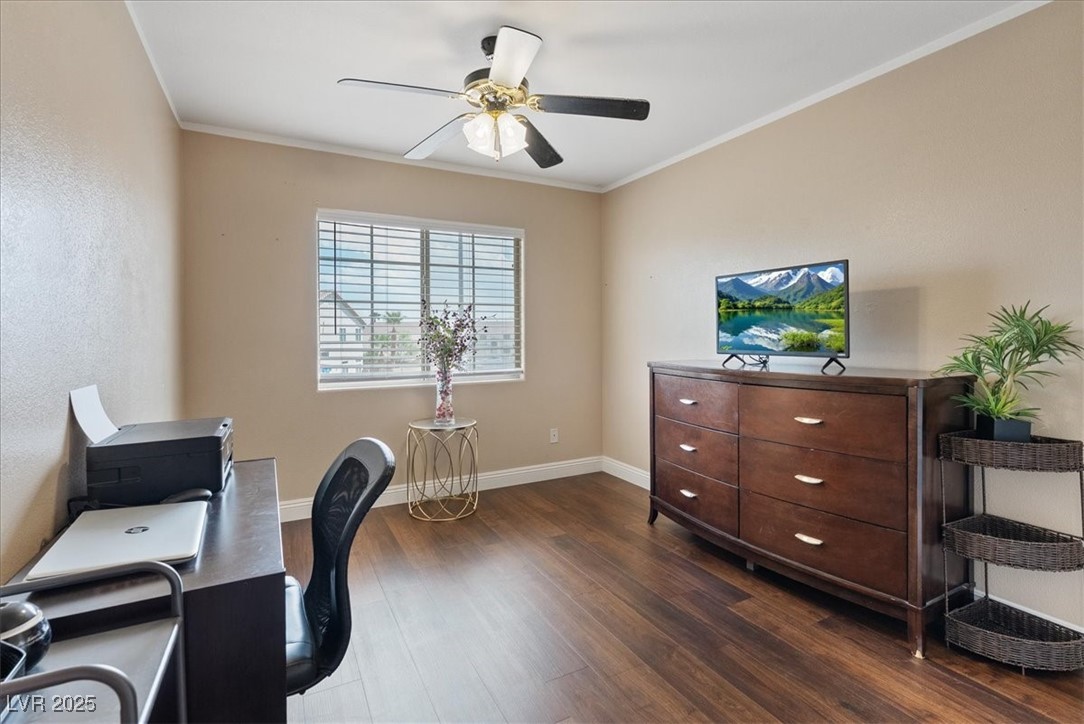 3827 Blue Gull Street