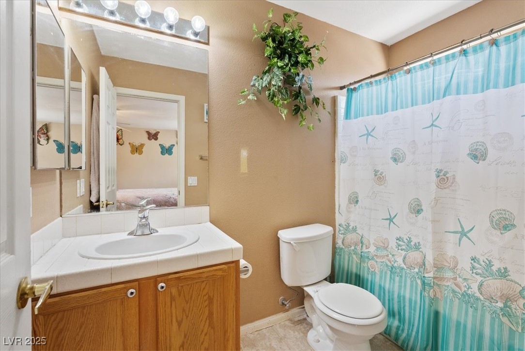 3827 Blue Gull Street