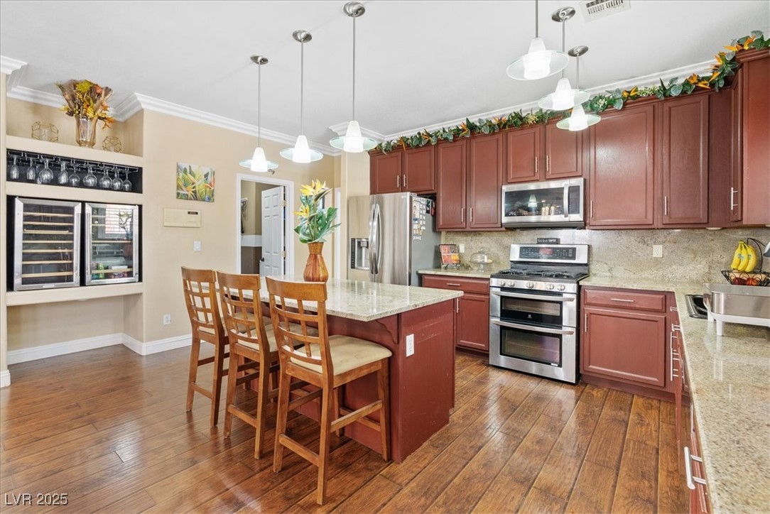 3827 Blue Gull Street