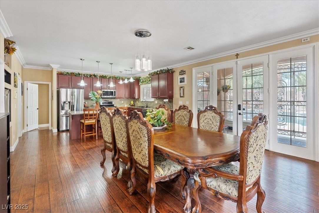 3827 Blue Gull Street