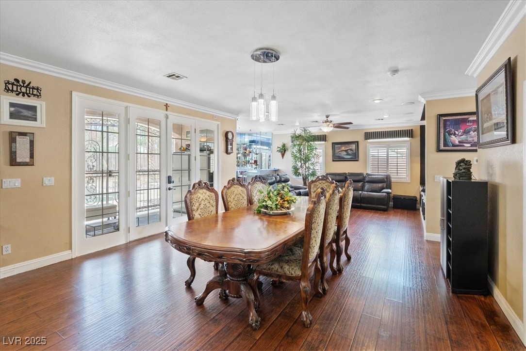 3827 Blue Gull Street