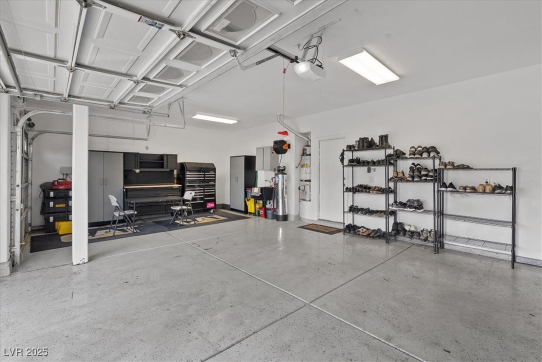 3827 Blue Gull Street