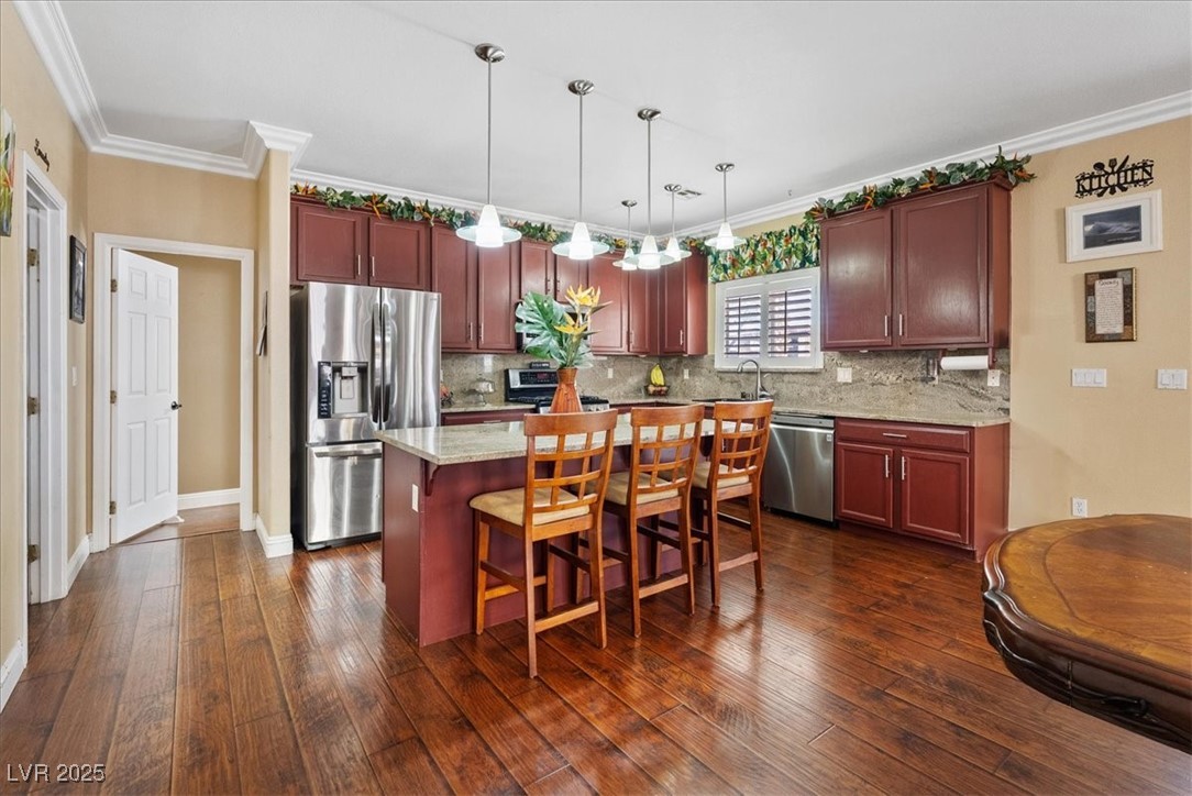 3827 Blue Gull Street