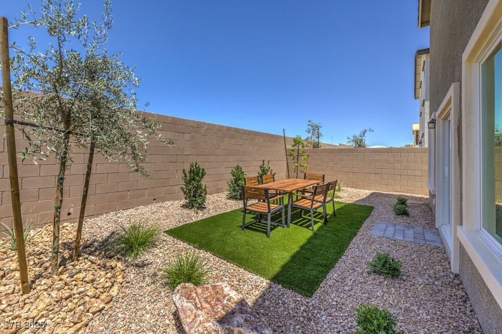 6141 Orchid Falls Street 25