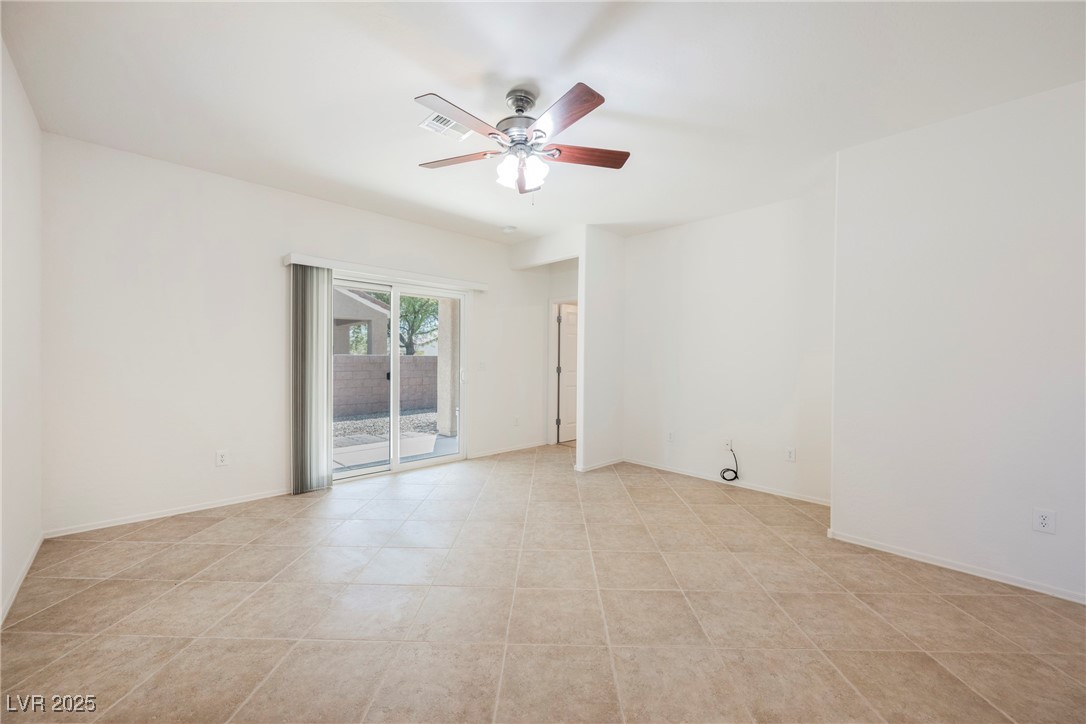 2129 Bay Thrush Way
