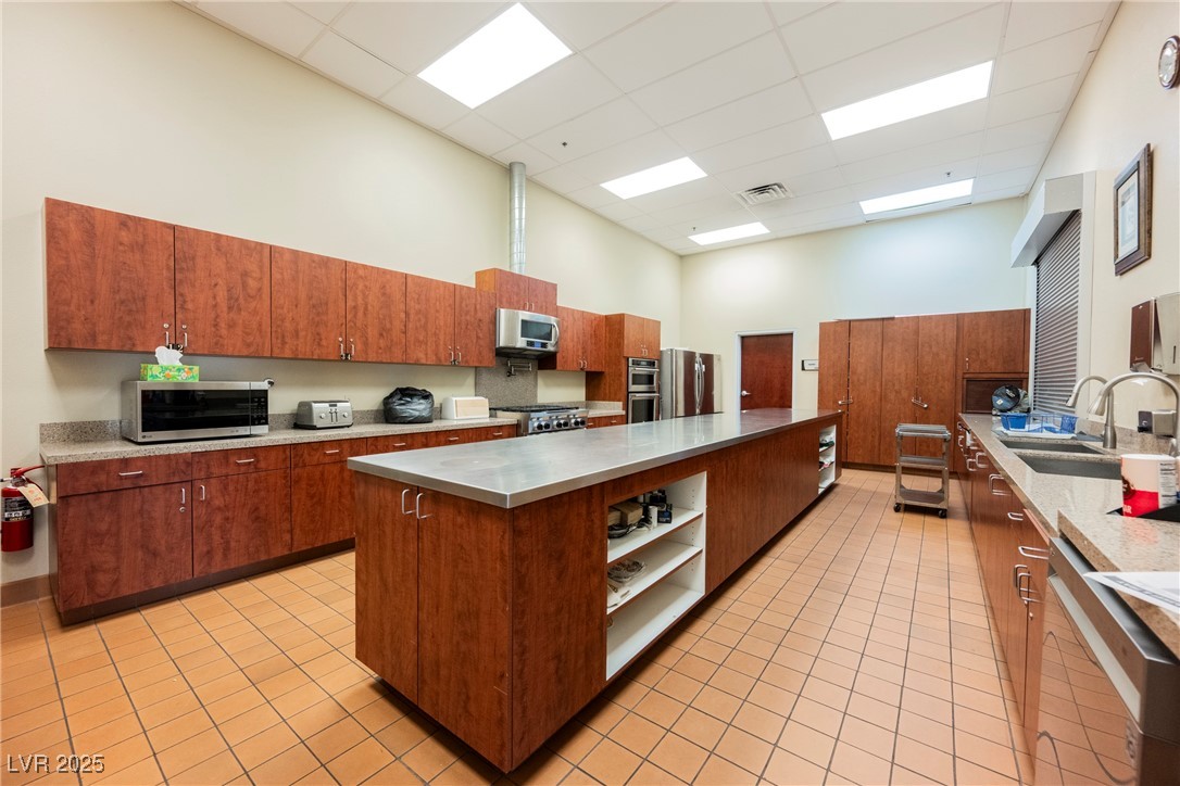 2129 Bay Thrush Way